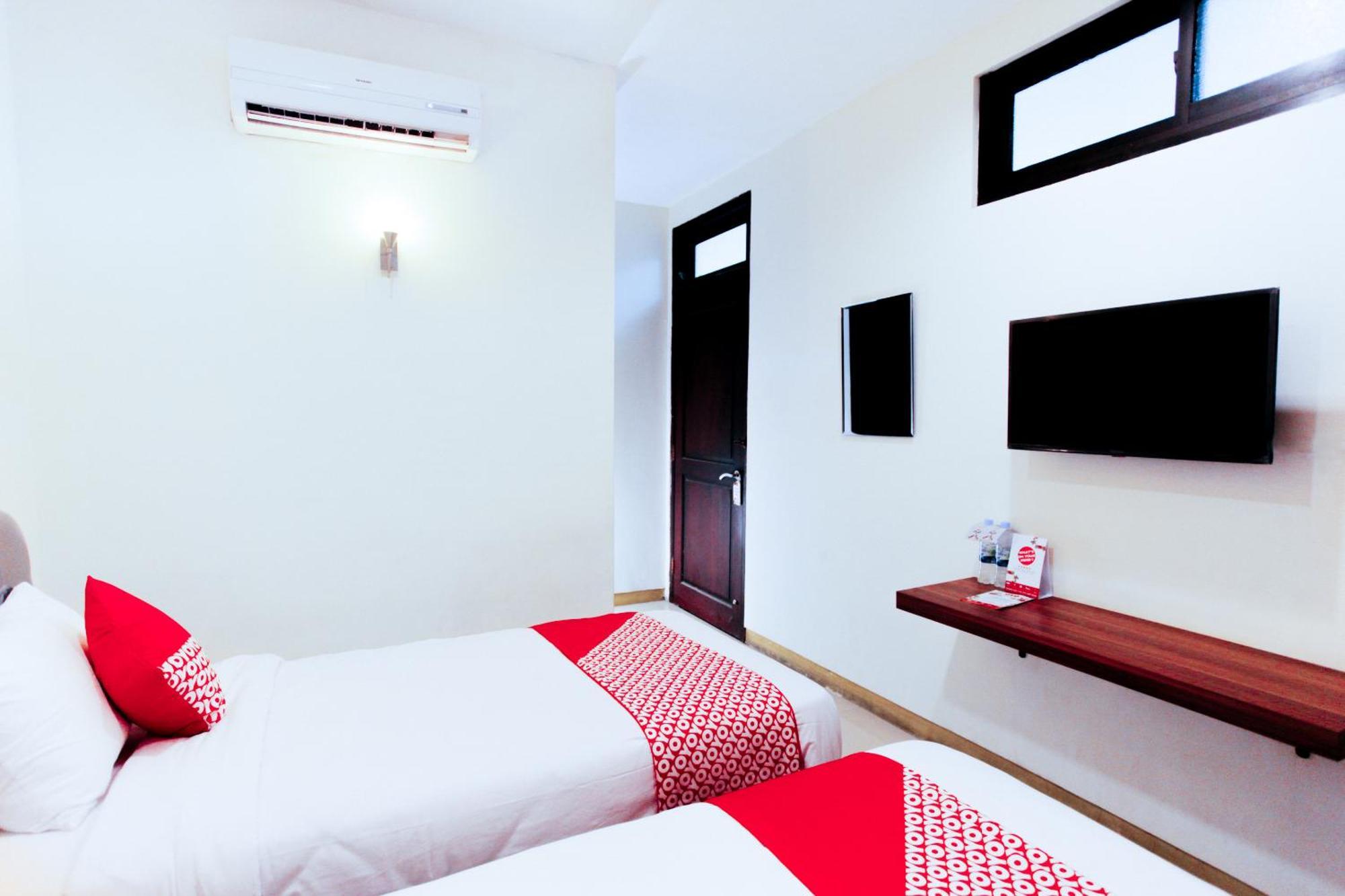 Hotel O Genteng Near Genteng Market Formerly Uno Hotel スラバヤ エクステリア 写真
