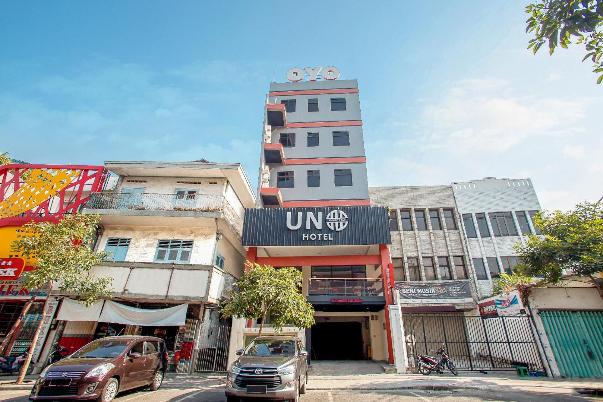 Hotel O Genteng Near Genteng Market Formerly Uno Hotel スラバヤ エクステリア 写真